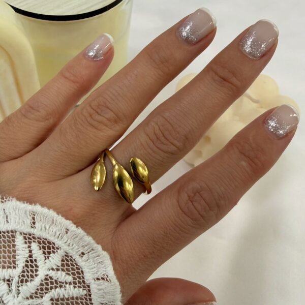 anillo a abud 37 regulable dorado