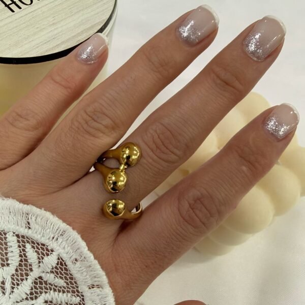 anillo a abud 6 regulable dorado