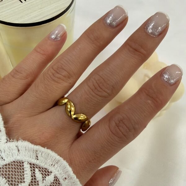 anillo a abud 47 regulable dorado