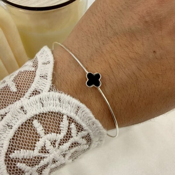 0 esclavas  Lv mod 3 chicas