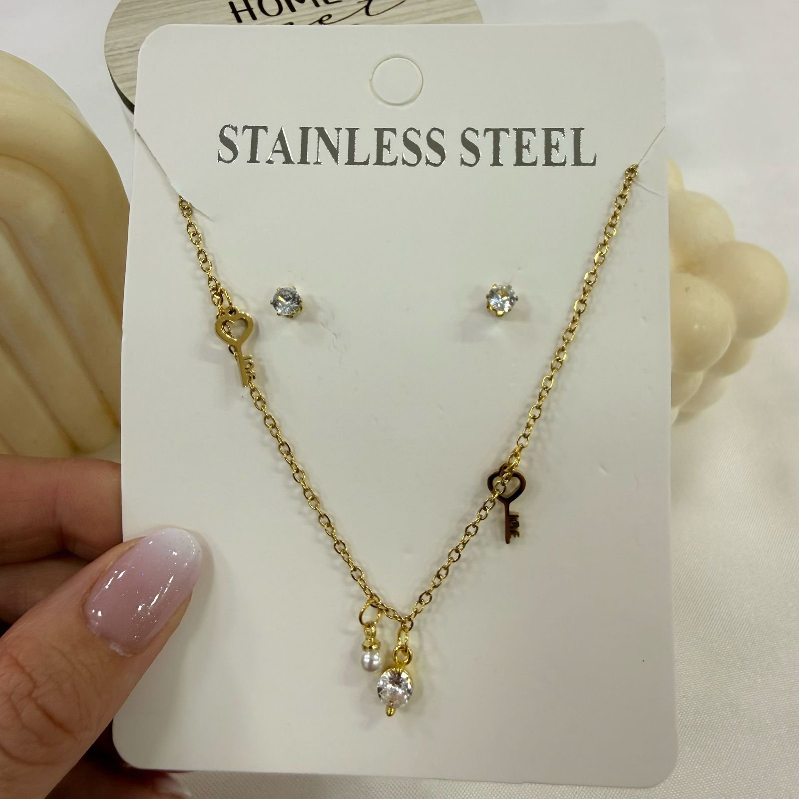 conjunto con dije key cubic y aros dorado - Image 6