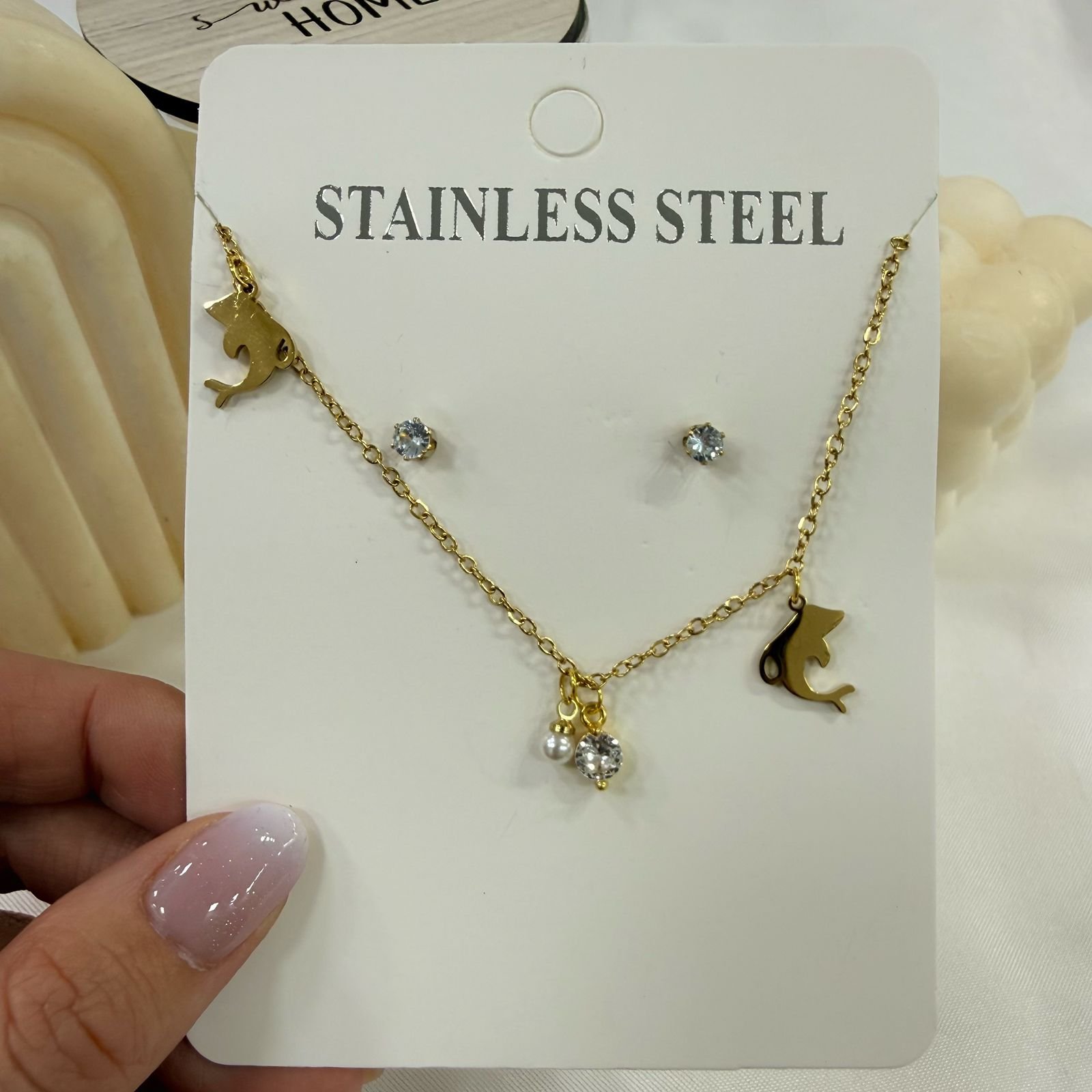 conjunto con dije dolphin cubic y aros dorado - Image 4