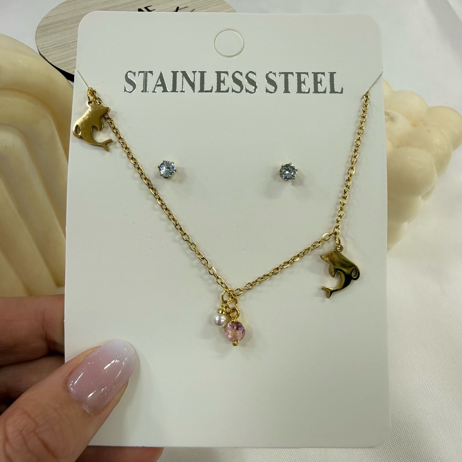 conjunto con dije dolphin cubic y aros dorado - Image 6