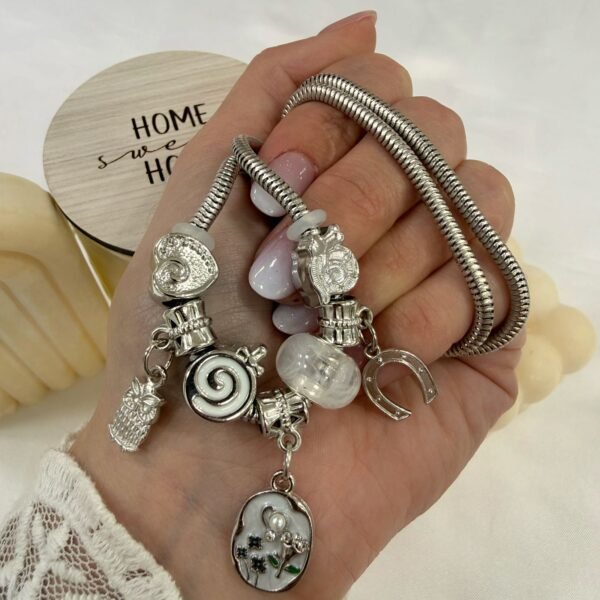 collar multidijes mod 7 blanco