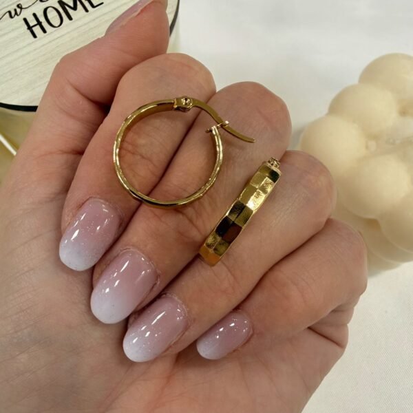 Alternative view of a a blister x 6 pares aros dorados mod 9