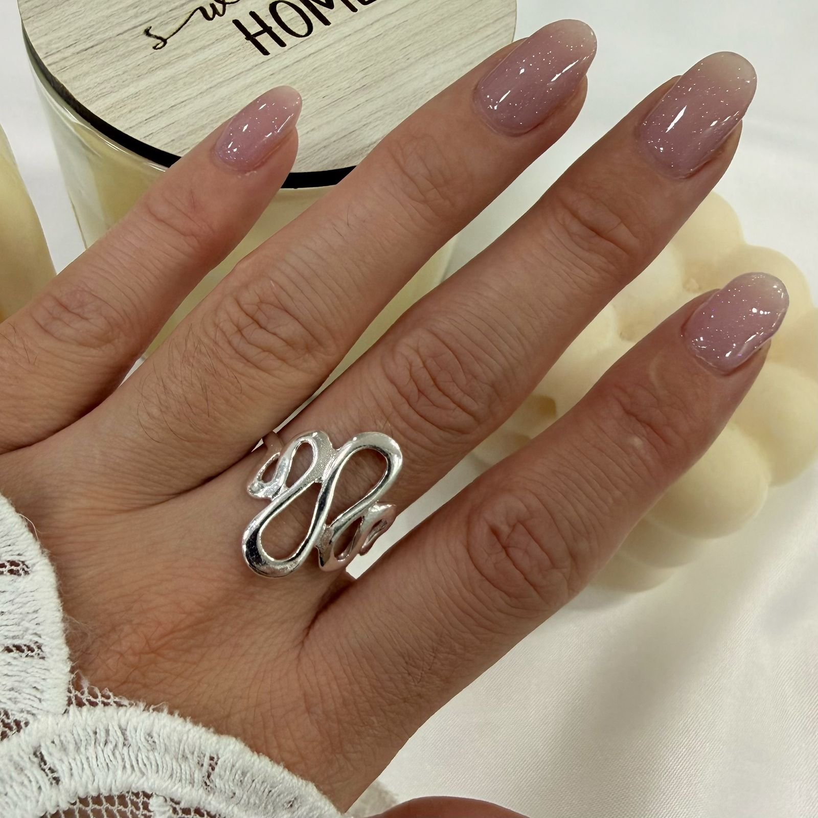 a Anillo Ava cubic 14