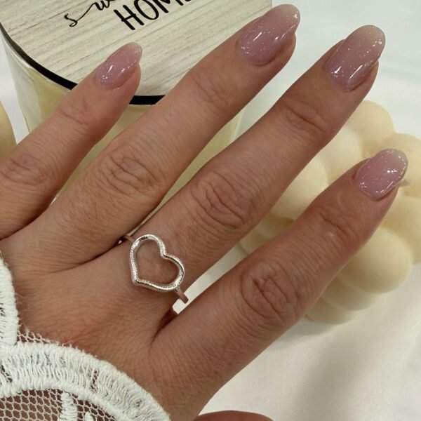 a Anillo Ava cubic 15