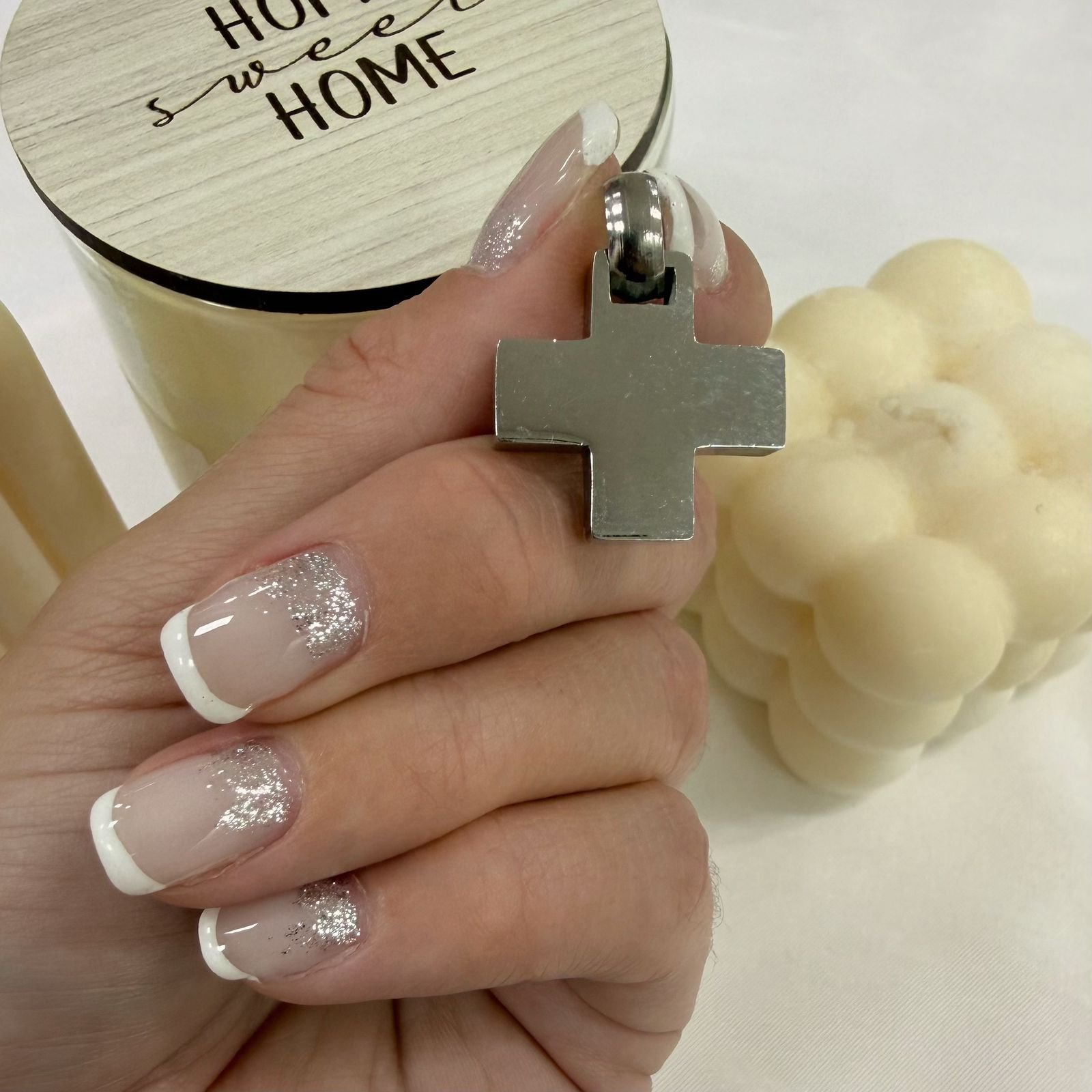 dije cruz equilibrio a.q outlet