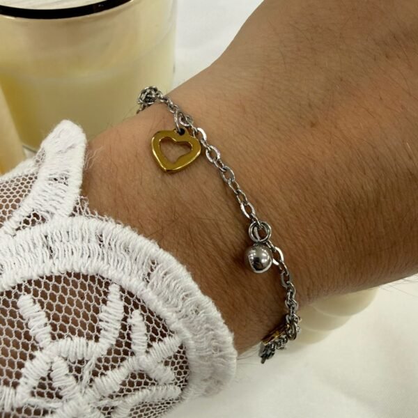 pulsera niña con dijes varios