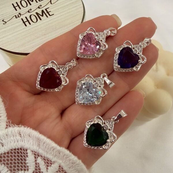 a a dije 0 corazon piedra colores a.b