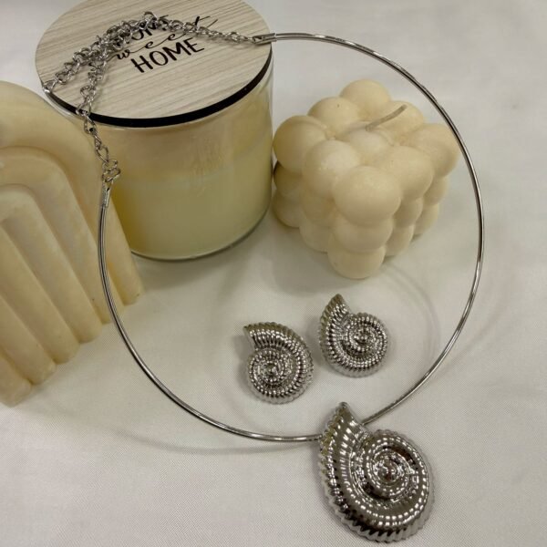 conjunto plateado con aros modelo Mar 1