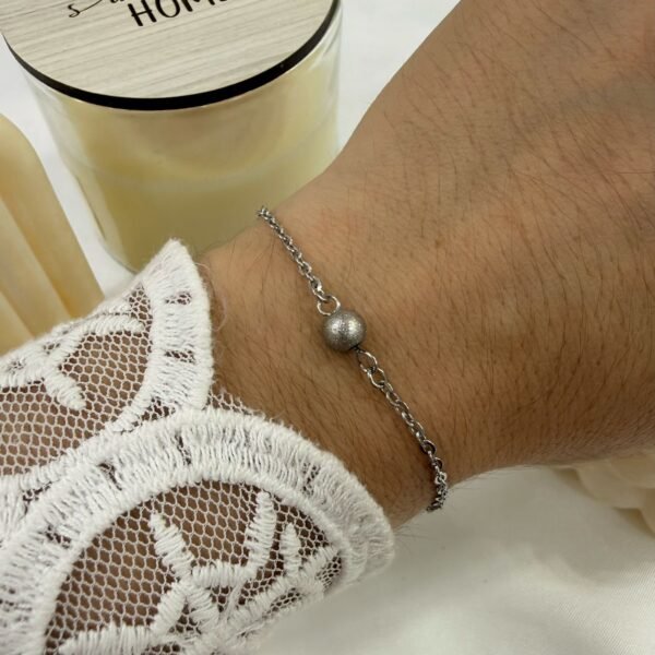 a Pulsera diseño trabajado mod 4 bolita facetada a.q