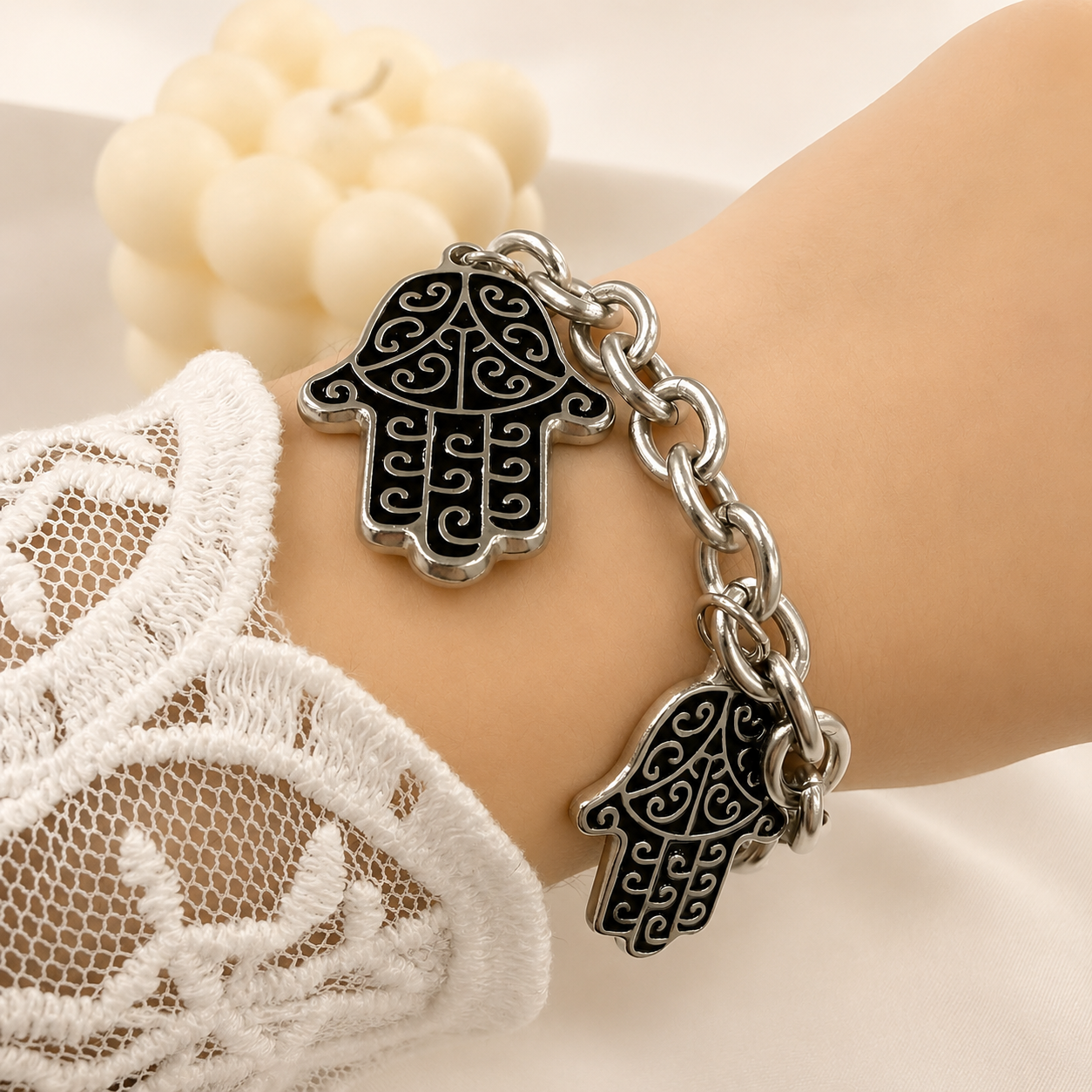 a Pulsera diseño a.q mod N