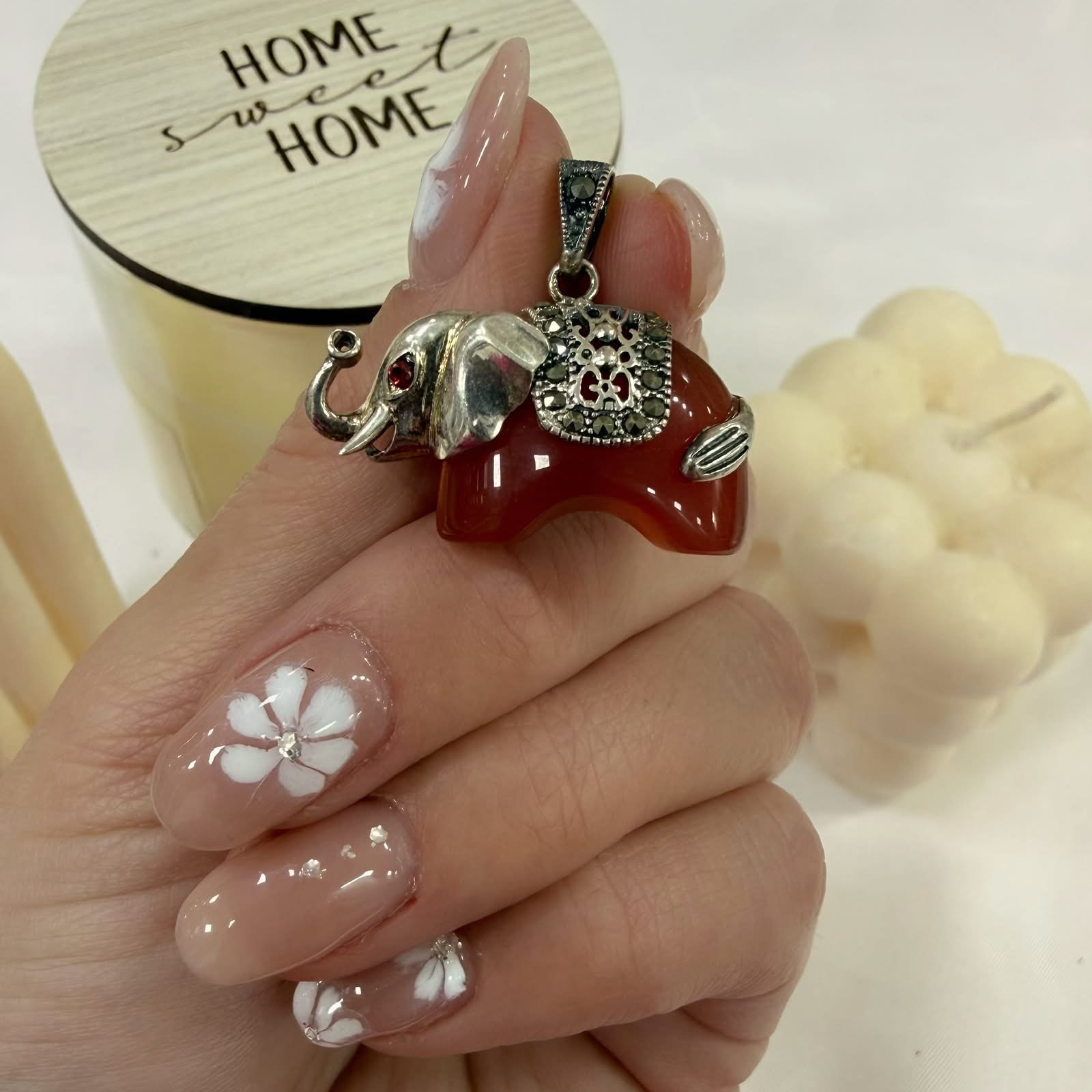 Dije a macizo con piedra elefante hindu B mediano