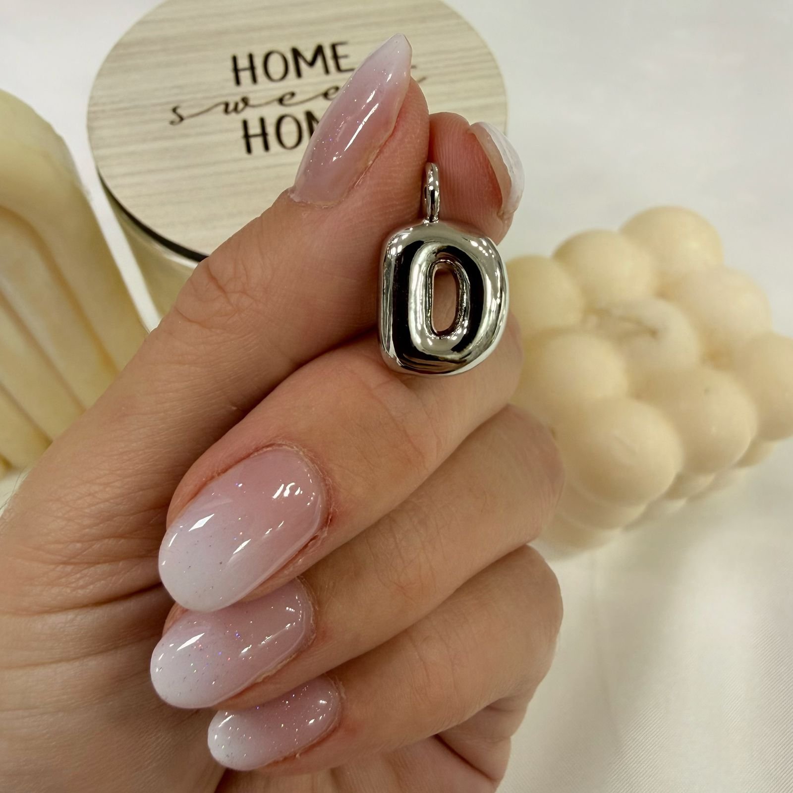 a dije a inicial D a.q