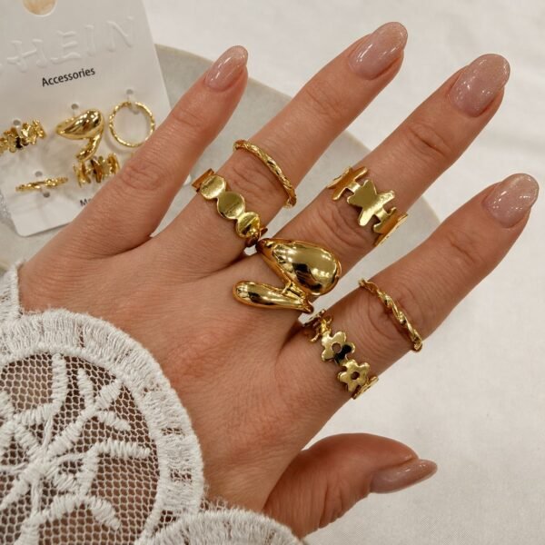 a 0 set x 6 anillos dorados modelo 9