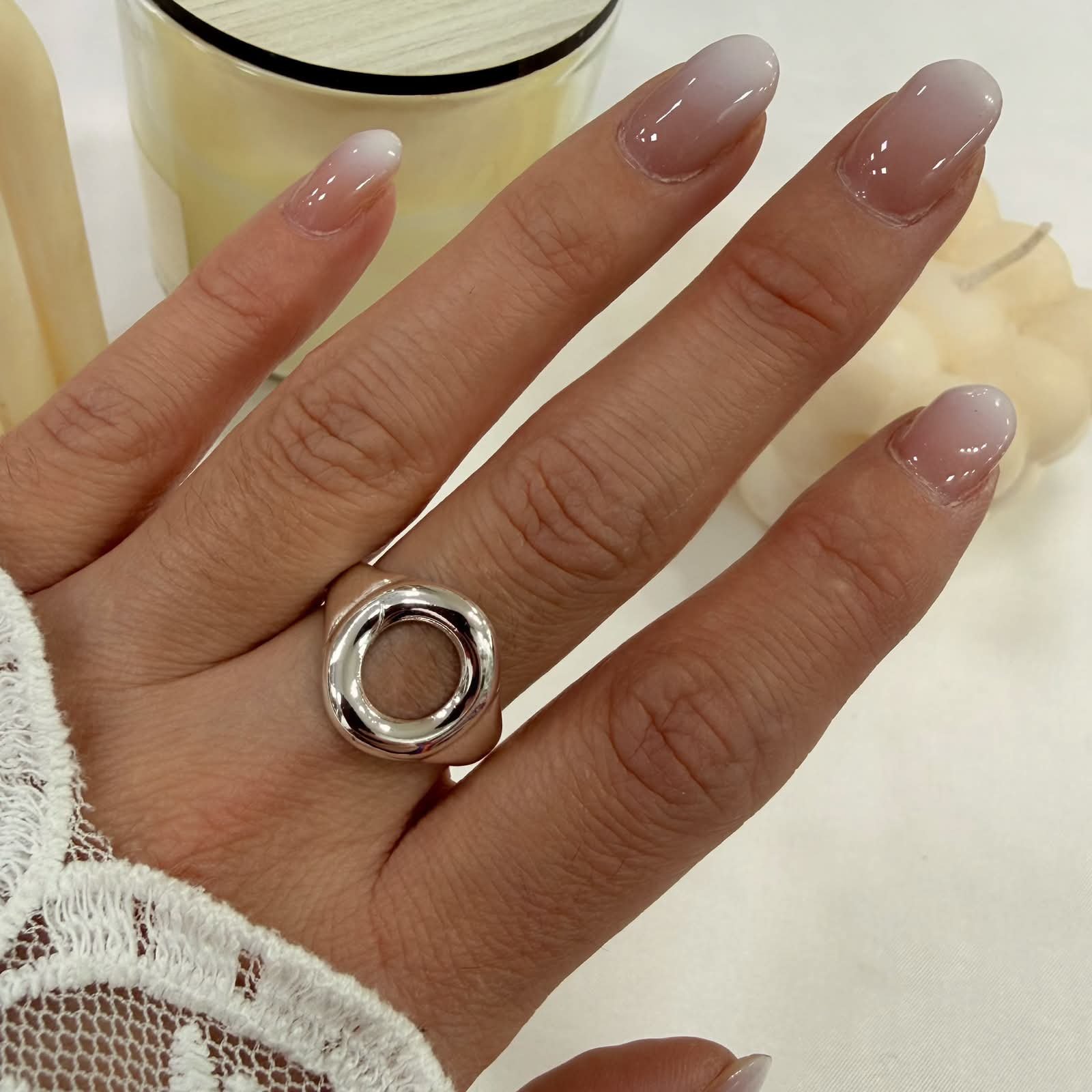 a anillo ambar 33 regulables.