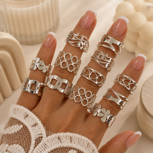 a a kit x 12 anillos surtidos talles variados modelo 8