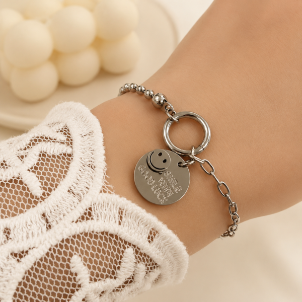 a Pulsera diseño a.q mod E