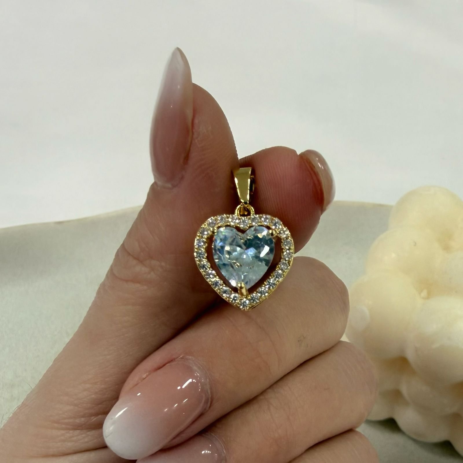 dije corazon clasico cubic dorado