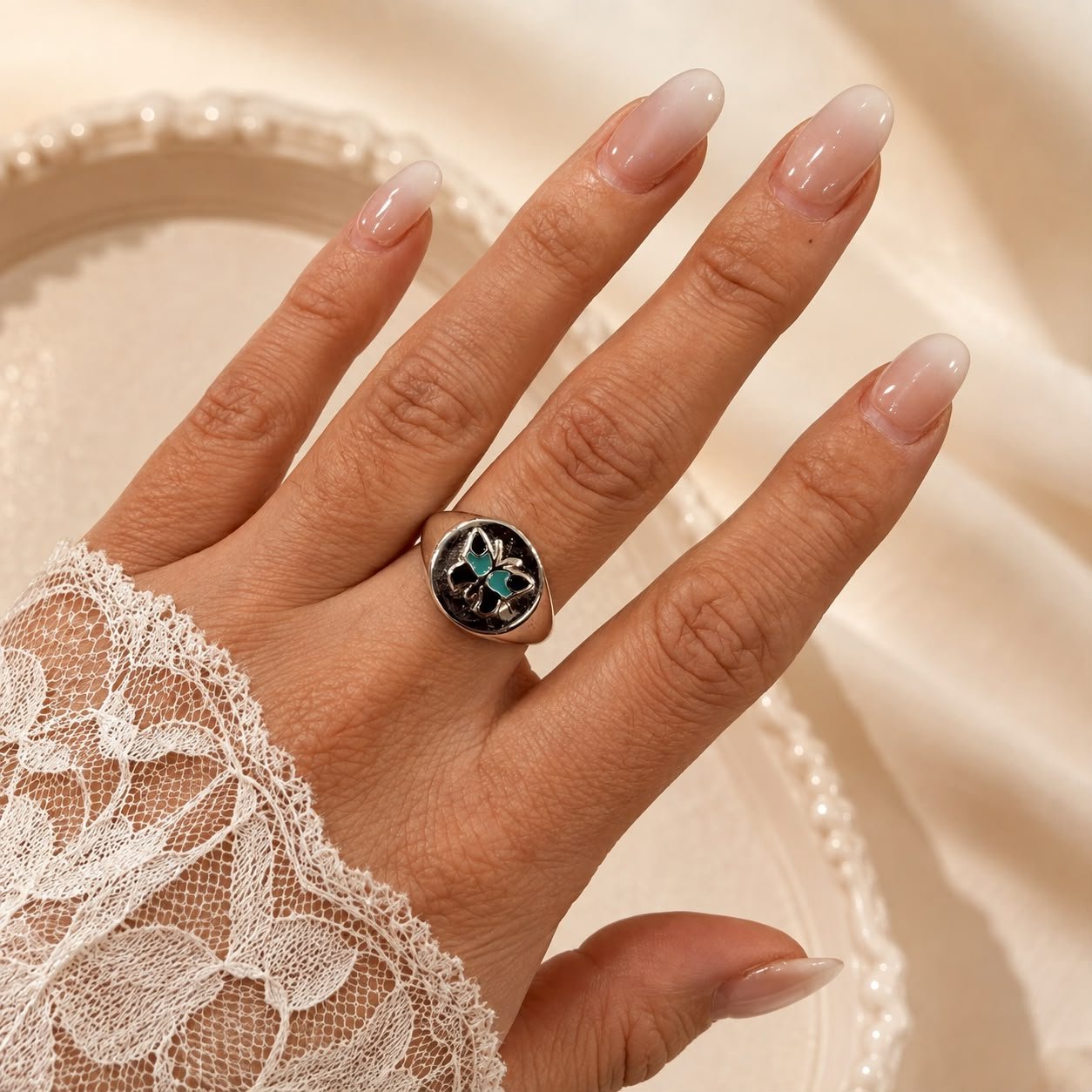 a anillo abud 24 mariposa esmaltado