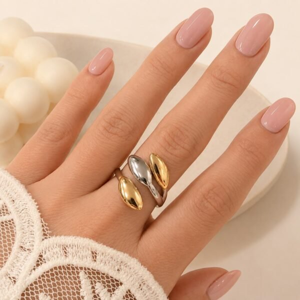 anillo astrid 18 regulable a. quirurgico combinado dorado