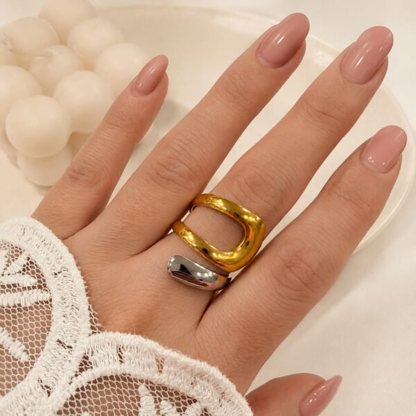 anillo astrid 15 regulable a. quirurgico combinado dorado