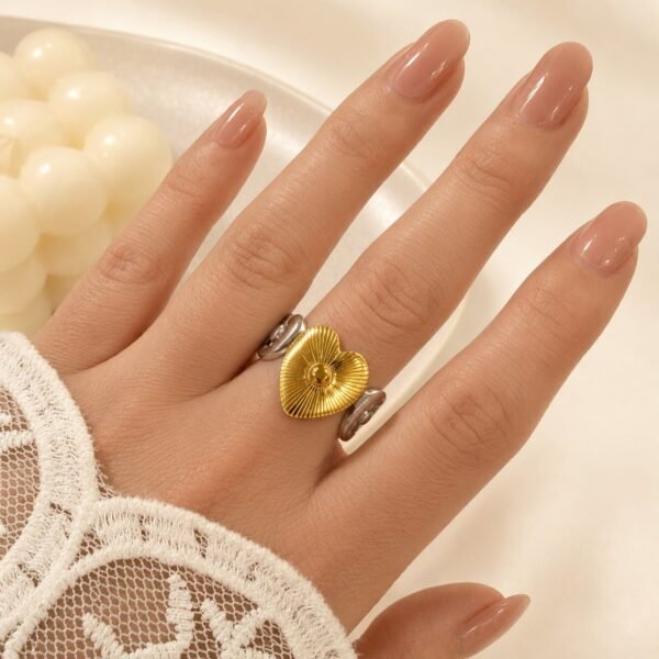 anillo astrid 5 regulable a. quirurgico combinado dorado