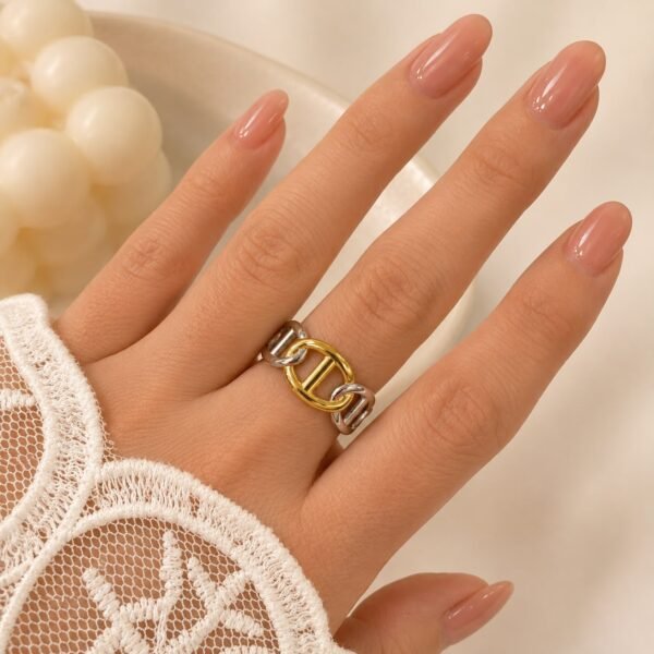 anillo astrid 1 regulable a. quirurgico combinado dorado