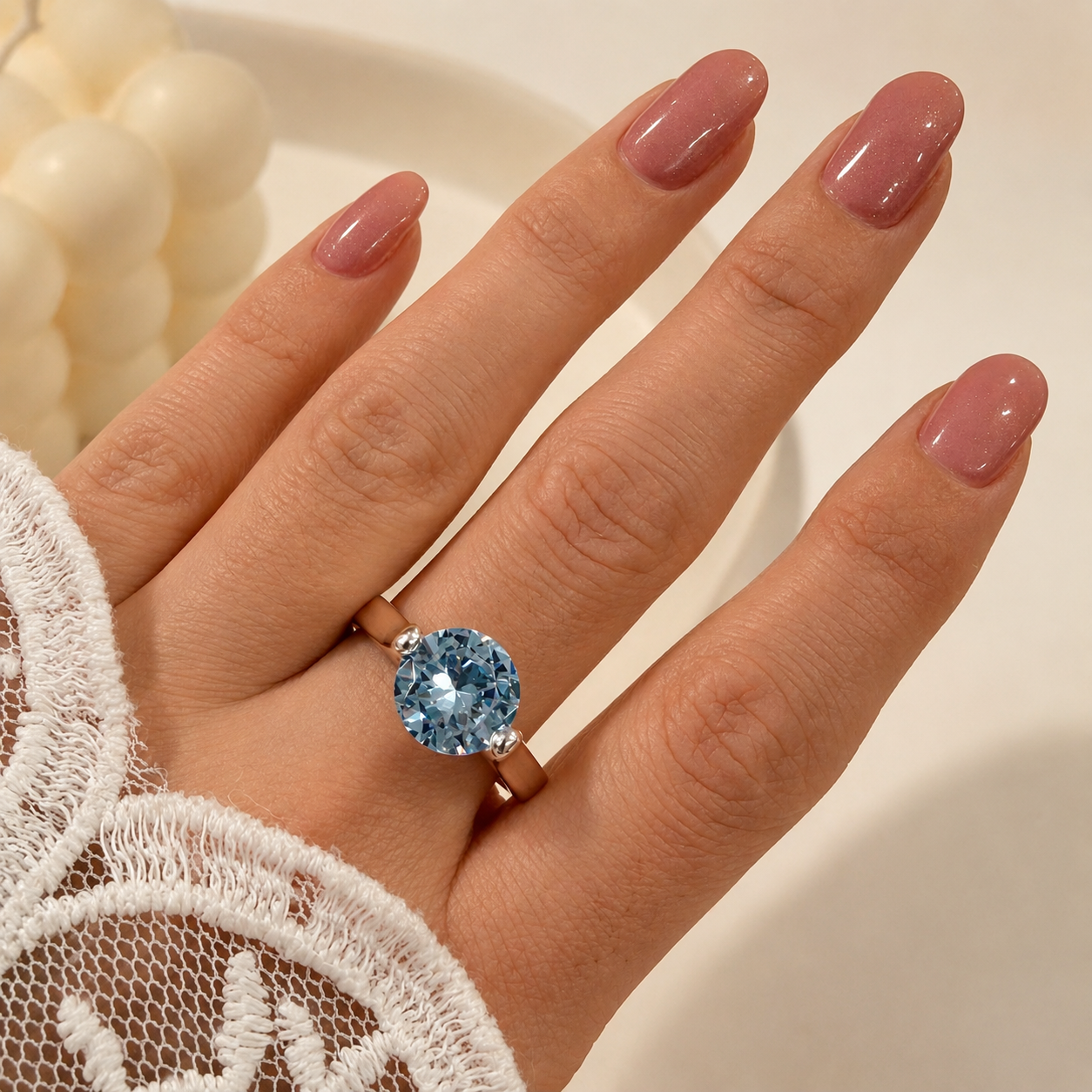 a anillo abud S