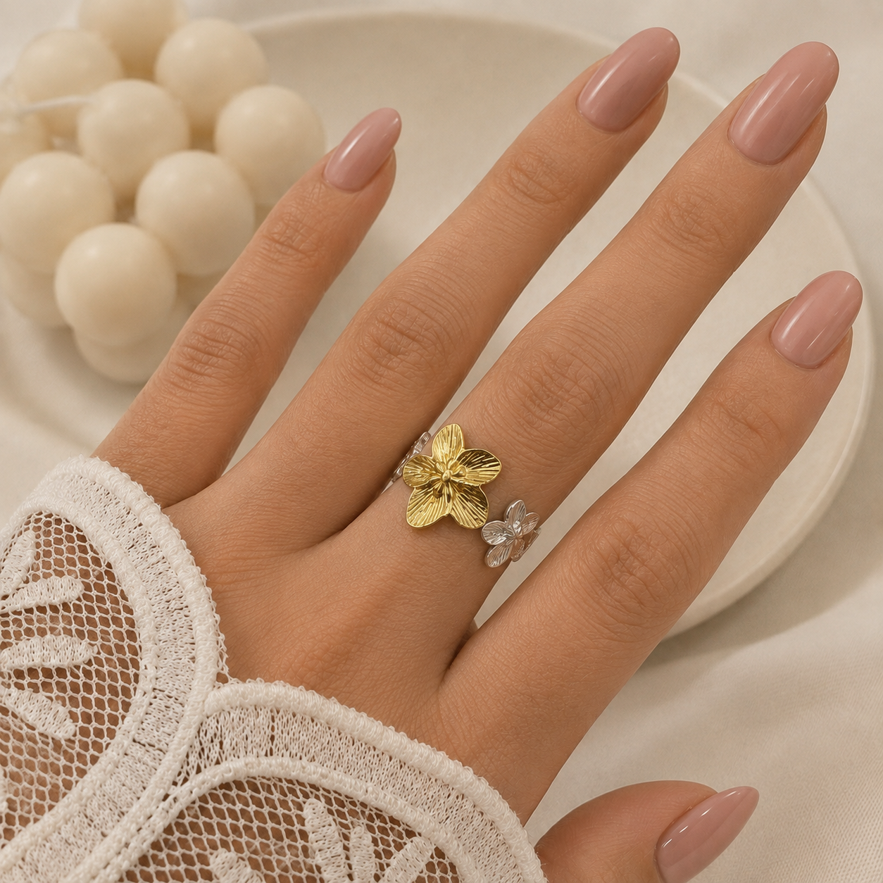 anillo astrid 28 regulable a. quirurgico combinado dorado