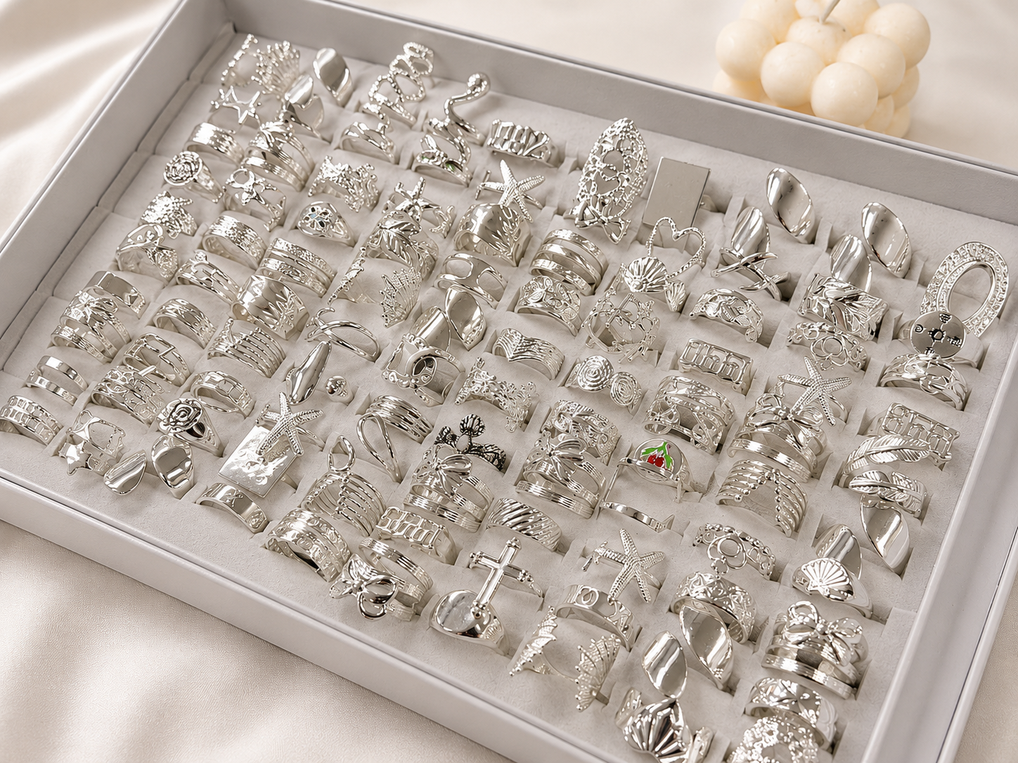 a a kit CAJA x 100 anillos ACERO BLANCO mix 2 exhibidor con tapa de regalo