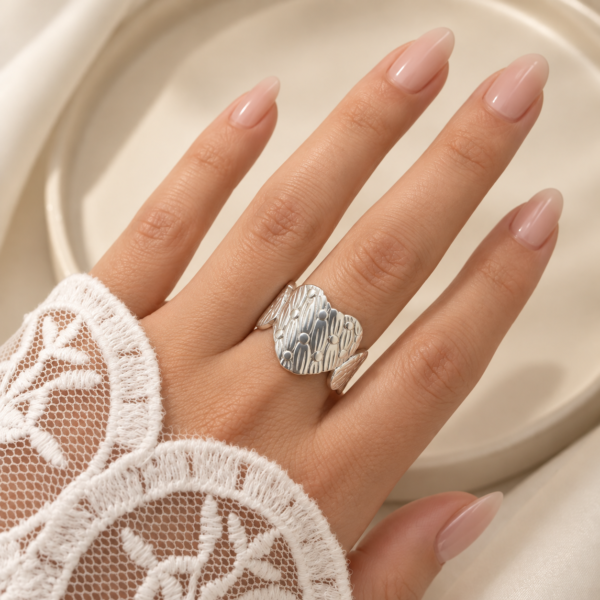 a anillo abud 19
